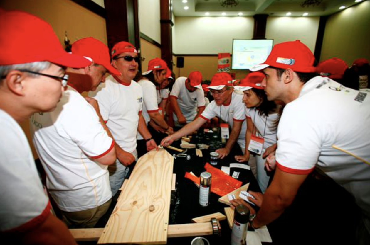 Dinâmica de construção em equipe